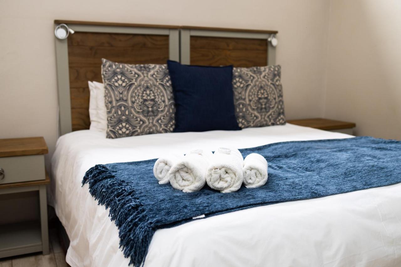 Opstal Guestfarm Hotel Potchefstroom Exterior photo